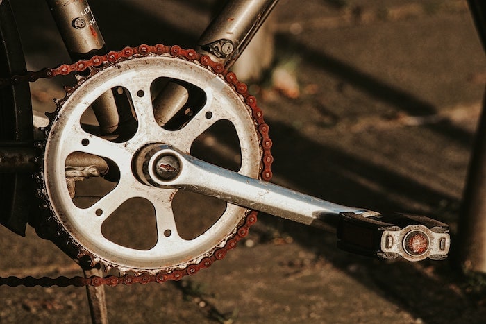 cadena bicicleta oxidada